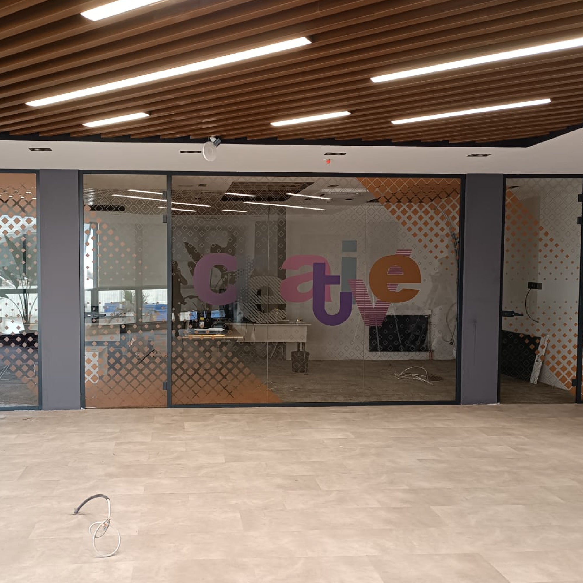 Ultra Clear Baskı Cam Filmi | Antik Reklam - ANTİK REKLAM