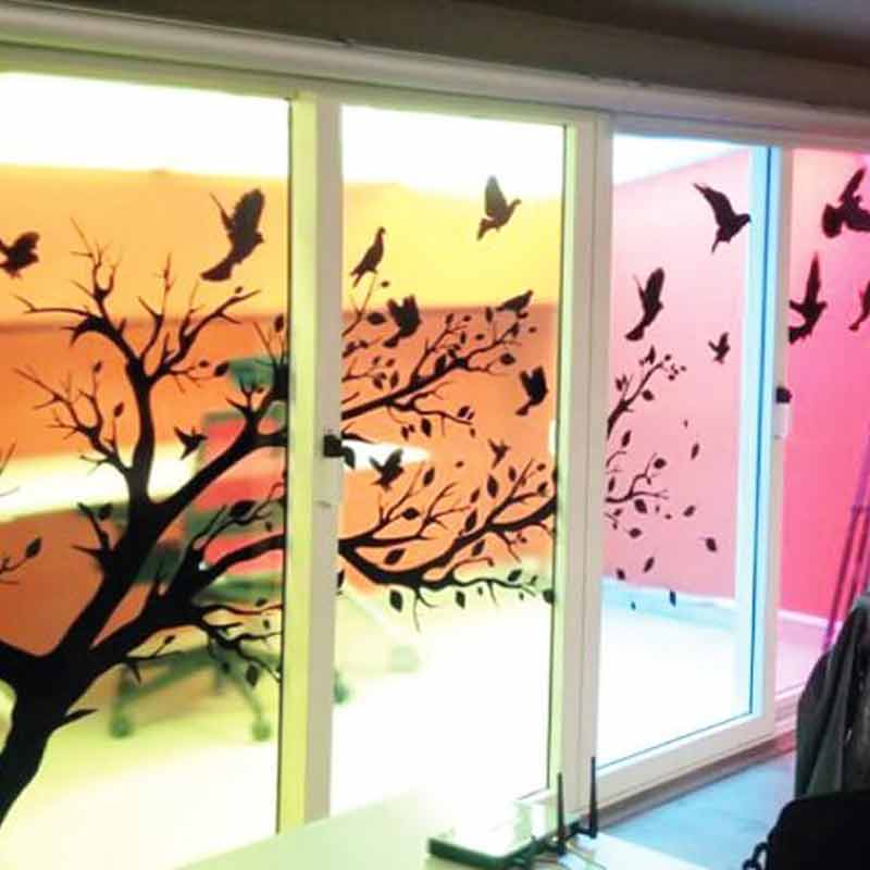 Renkli Baskılı Cam Giydirme | Antik Reklam - ANTİK REKLAM