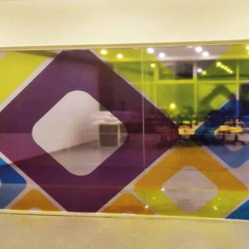 Renkli Cam Filmi Uygulaması | Antik Reklam - ANTİK REKLAM