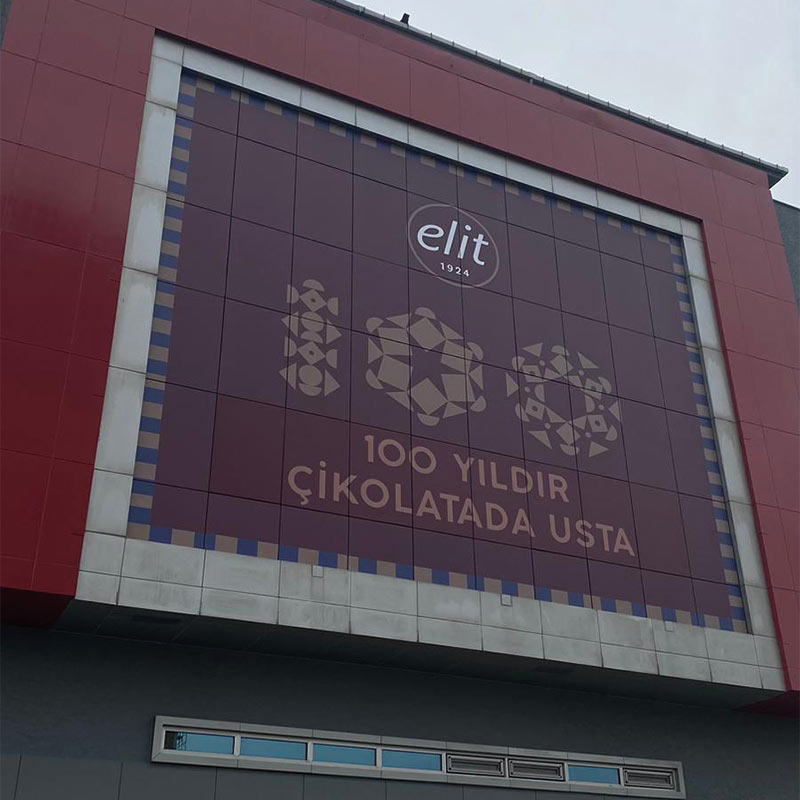 Elit Çikolata Cephe Giydirme | Antik Reklam - ANTİK REKLAM