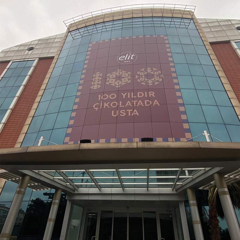 Elit Çikolata Cephe Giydirme | Antik Reklam - ANTİK REKLAM