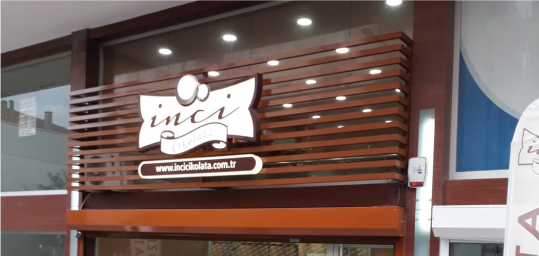 İnci Çikolata Kutu Harf Tabela | Antik Reklam Referans Çalışması - ANTİK REKLAM