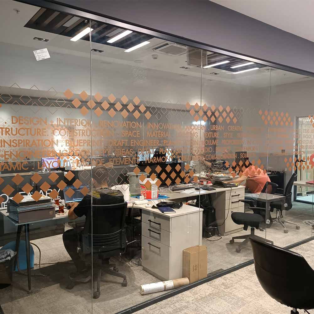 Renkli Cam Giydirme | Antik Reklam - ANTİK REKLAM